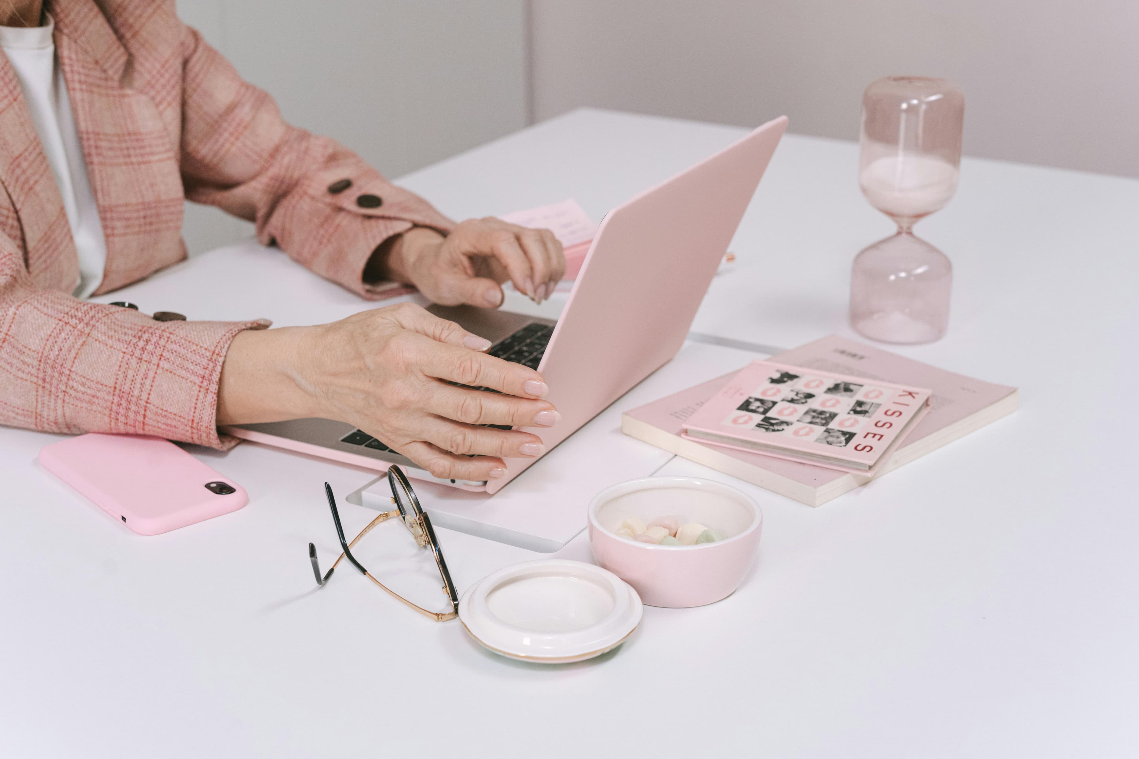 The Travel Agent's Guide to Automation: Work Smarter, Not Harder